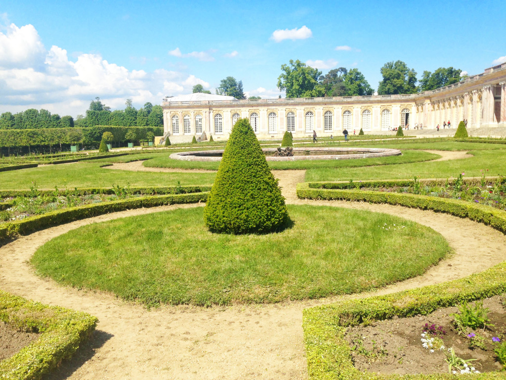 Versailles | Grand Trianon Gardens | StyleChile